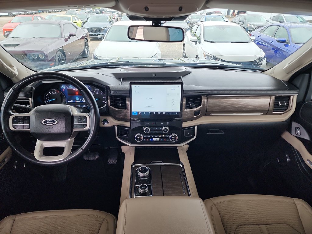 Used 2024 Ford Expedition Limited AWD/4WD image 18