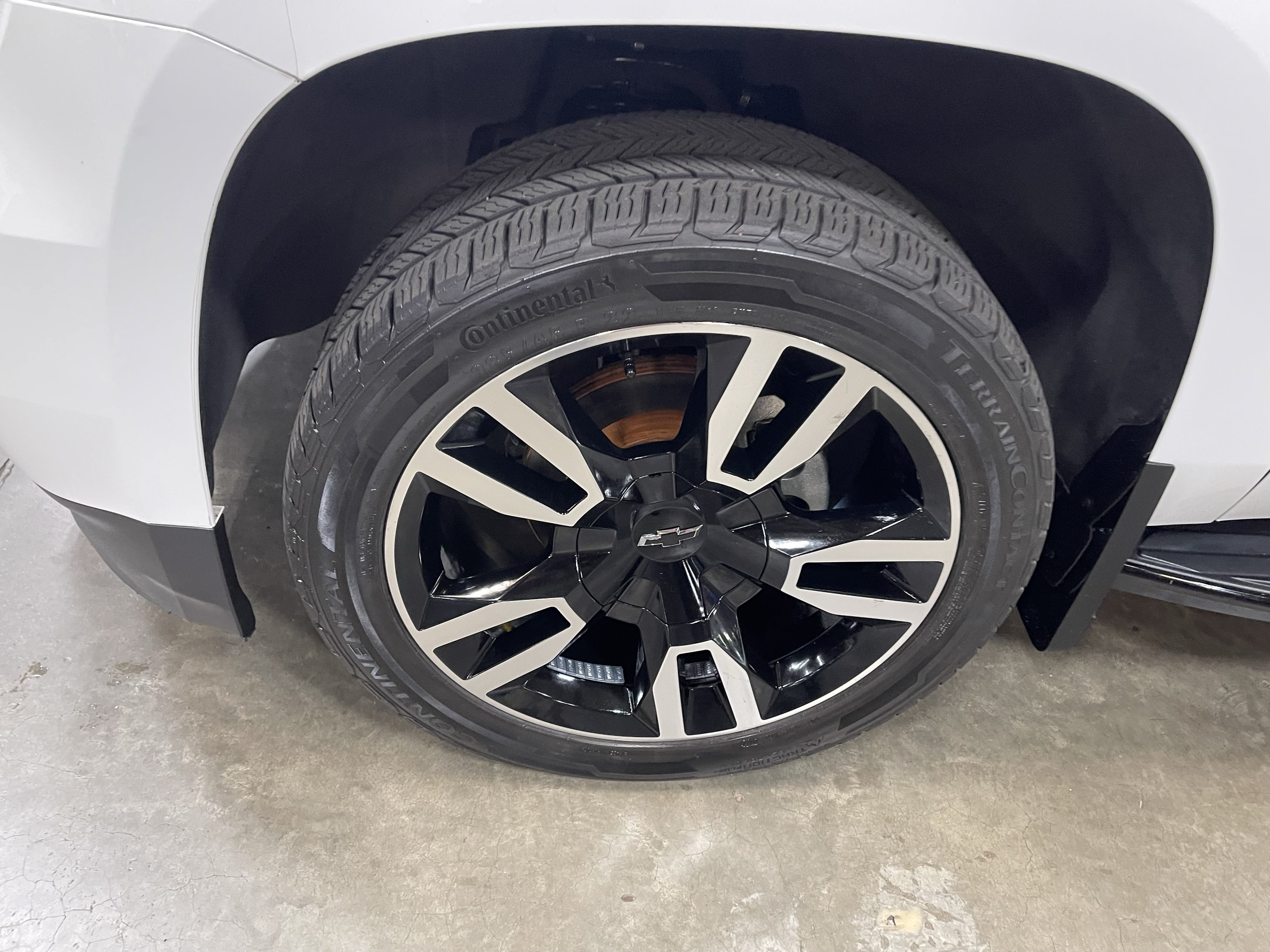 Used 2019 Chevrolet Suburban Premier AWD/4WD image 9