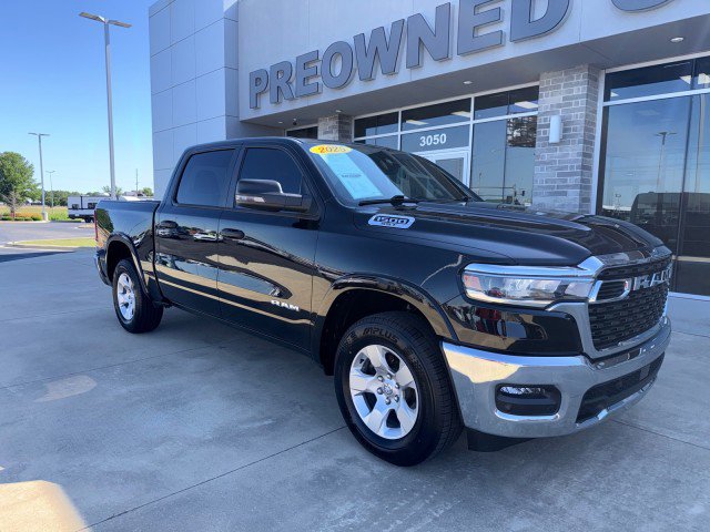 Used 2025 RAM 1500 Big Horn AWD/4WD image 1