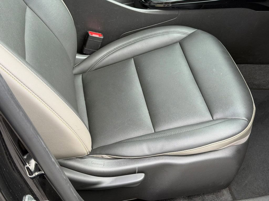 Used 2024 Chevrolet Trax ACTIV w/ Sunroof Package FWD image 14