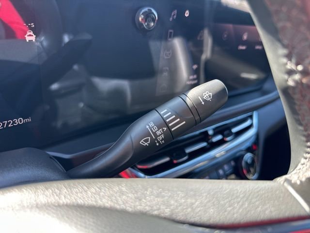 Used 2025 Buick Envista Sport Touring image 23