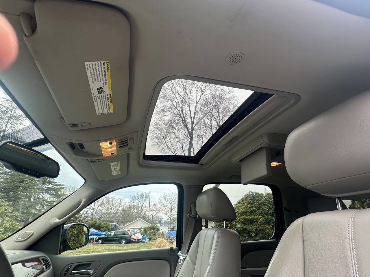 Used 2013 Chevrolet Suburban LT image 21