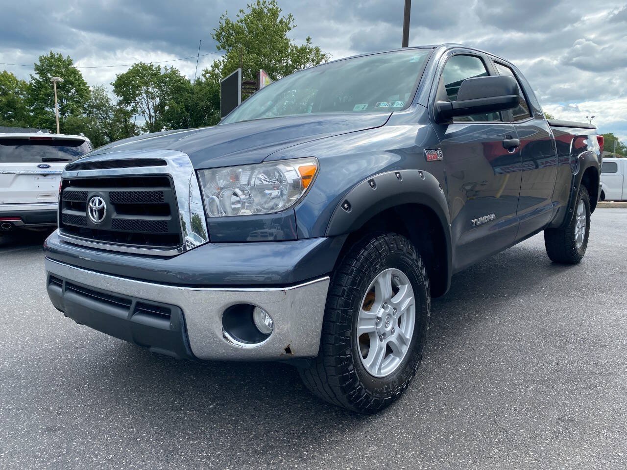 Used 2010 Toyota Tundra 4x4 Double Cab image 7