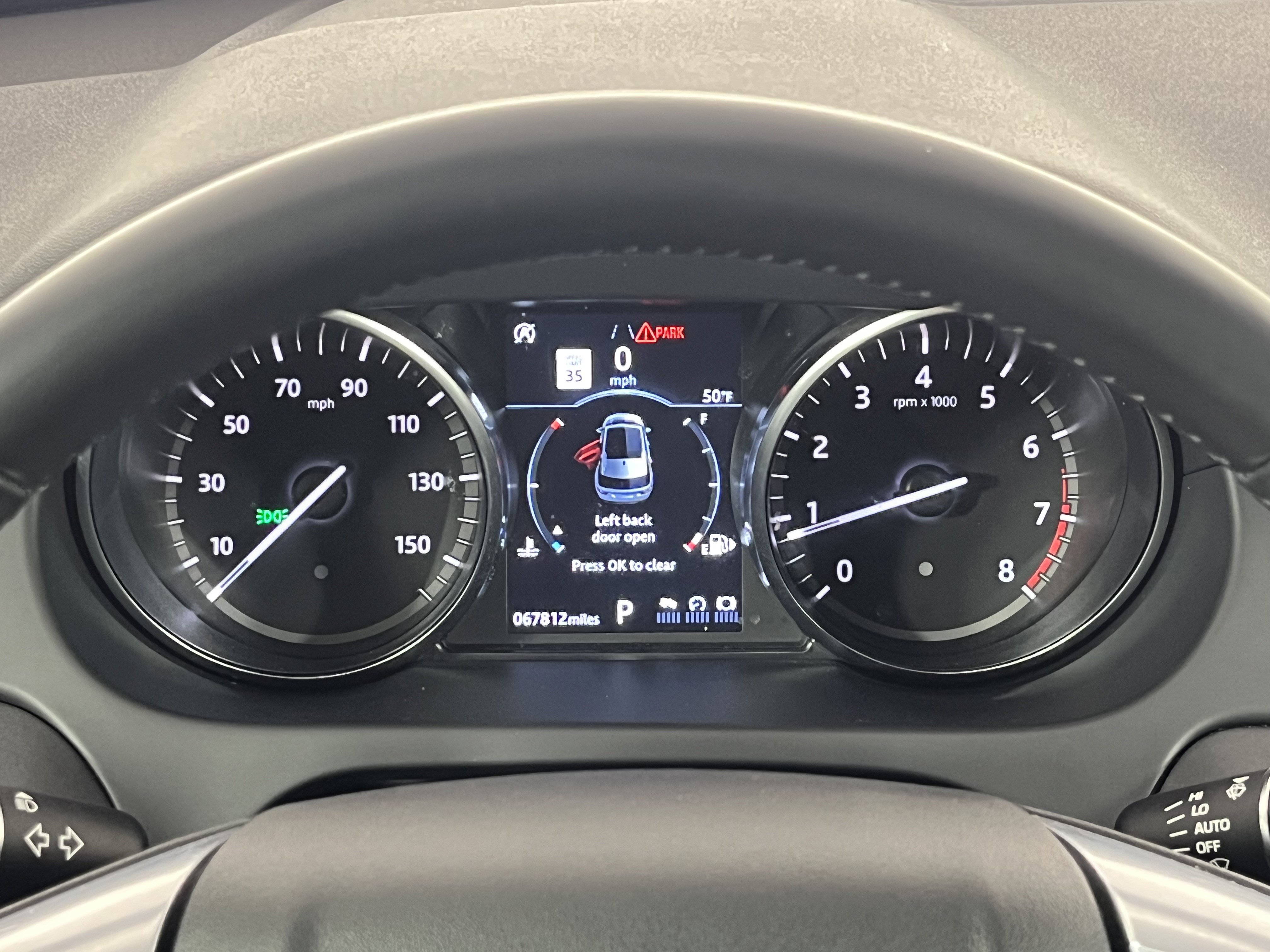 Used 2019 Land Rover Discovery Sport HSE image 13