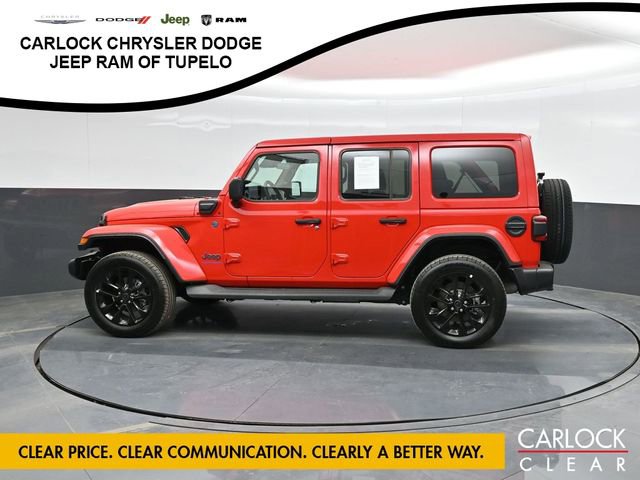 Used 2025 Jeep Wrangler Sahara image 8