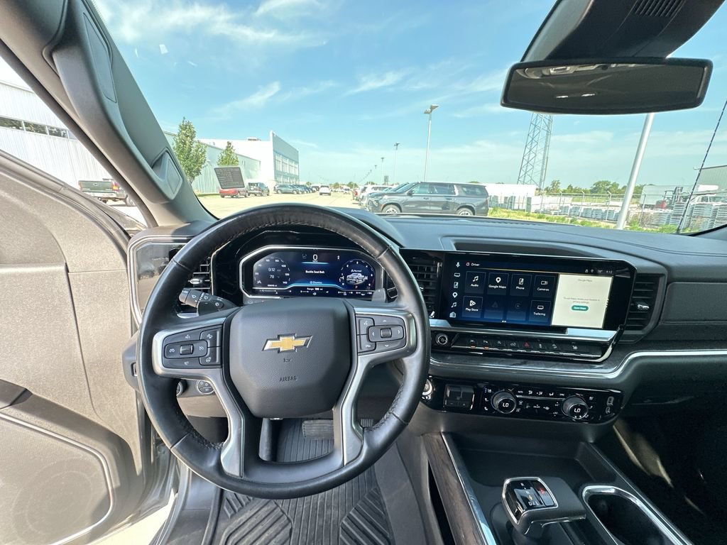 Certified 2024 Chevrolet Silverado 1500 LTZ AWD/4WD image 11
