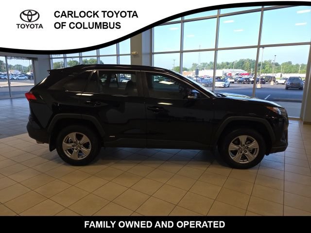 Used 2025 Toyota RAV4 XLE w/ Convenience Package AWD/4WD image 6