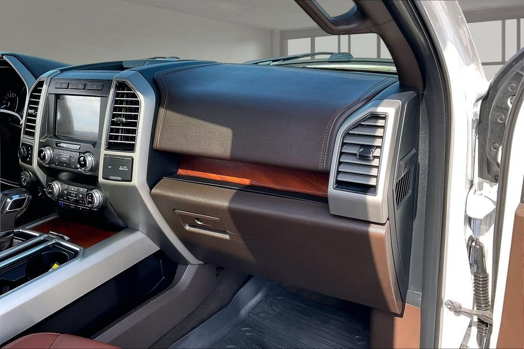 Used 2019 Ford F150 King Ranch w/ Equipment Group 601A Luxury AWD/4WD image 25
