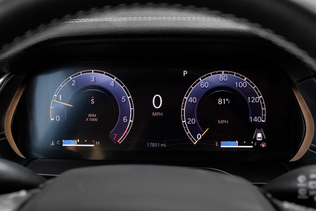 Used 2022 Jeep Grand Cherokee Limited image 28