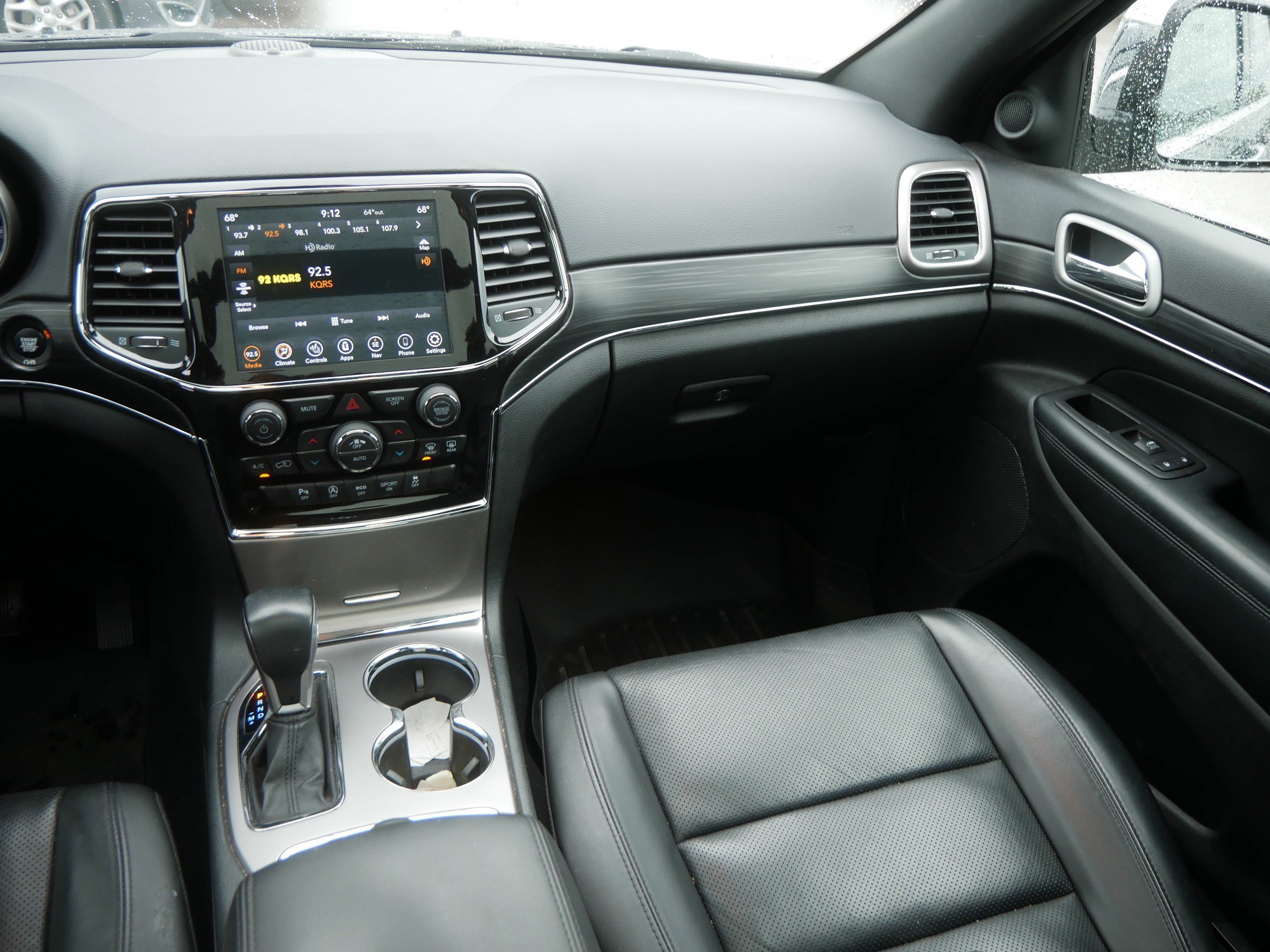 Used 2021 Jeep Grand Cherokee Limited w/ Luxury Group II AWD/4WD image 11
