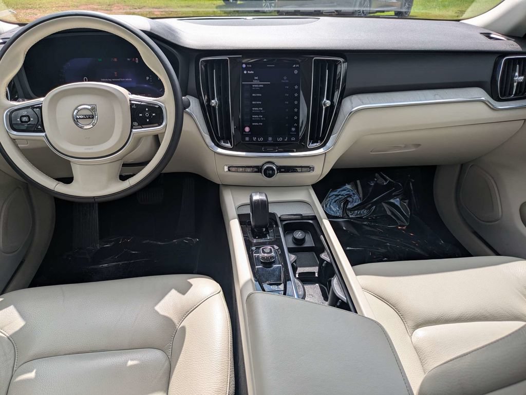 Certified 2024 Volvo S60 B5 Plus w/ Climate Package AWD/4WD image 15