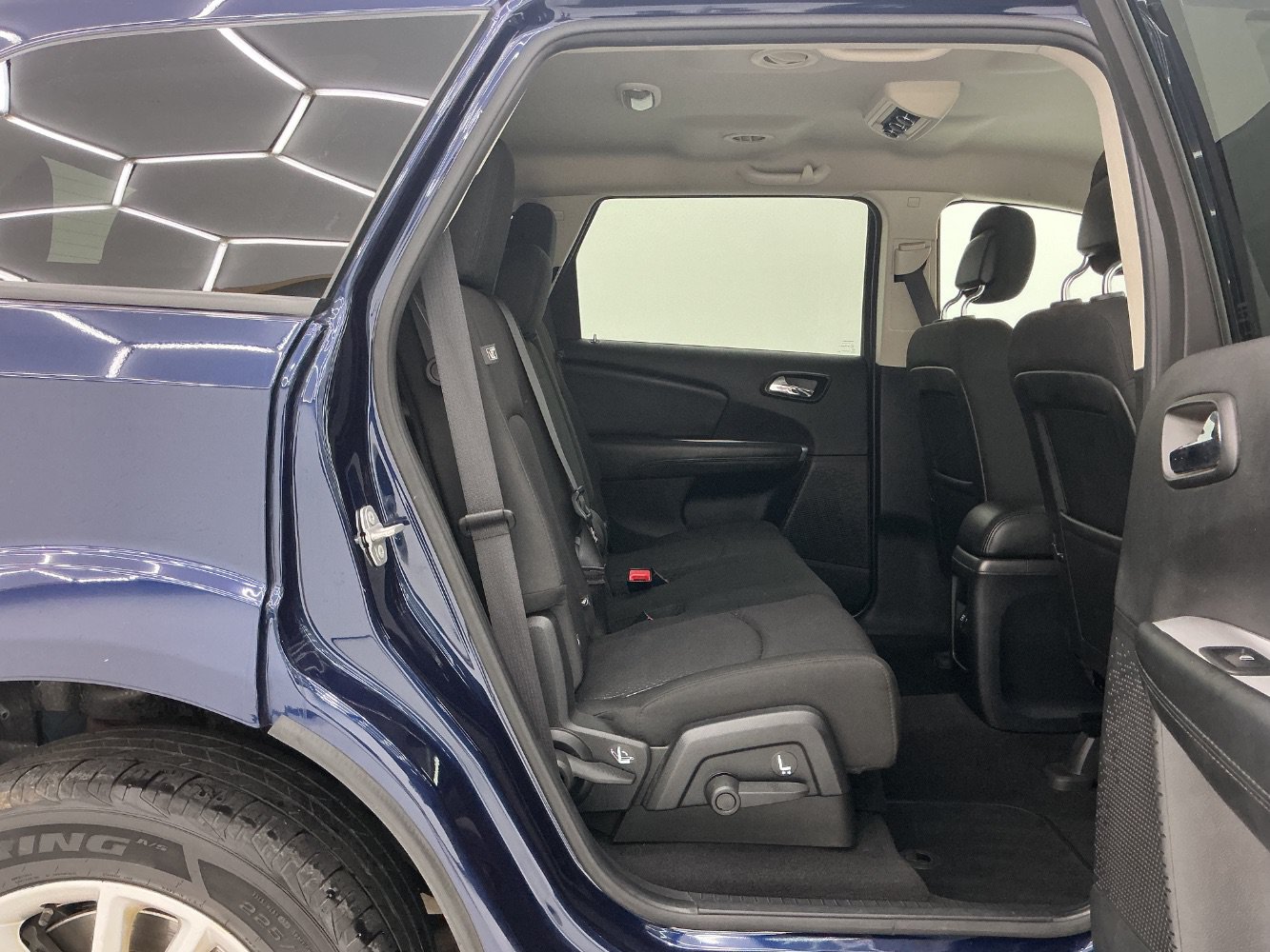 Used 2018 Dodge Journey SXT w/ Premium Group FWD image 21
