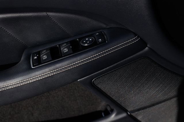 Used 2012 Mercedes-Benz CLS 550 4MATIC w/ Premium I Pkg image 53