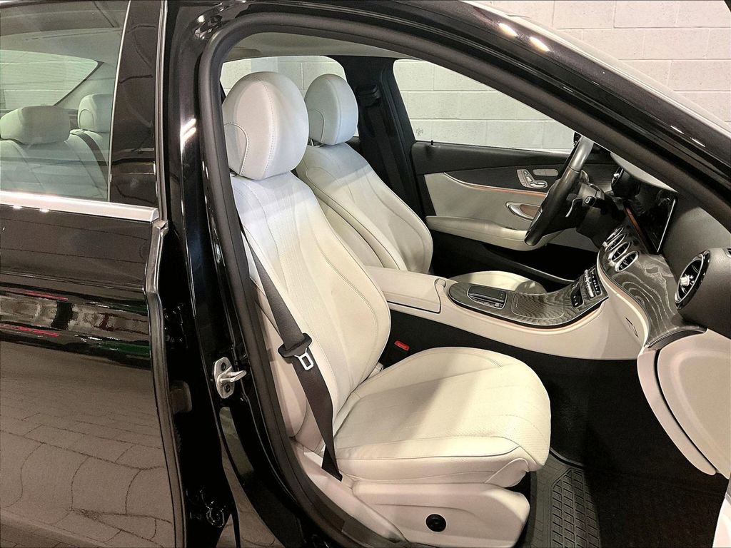 Used 2021 Mercedes-Benz E 350 4MATIC Sedan image 12