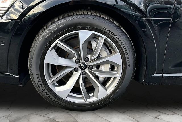 Used 2021 Audi e-tron Premium Plus w/ Premium Plus Package image 8