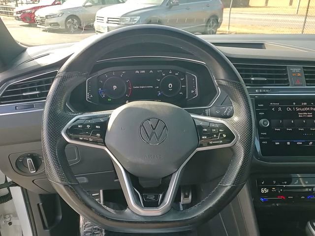Used 2022 Volkswagen Tiguan SEL R-Line image 16