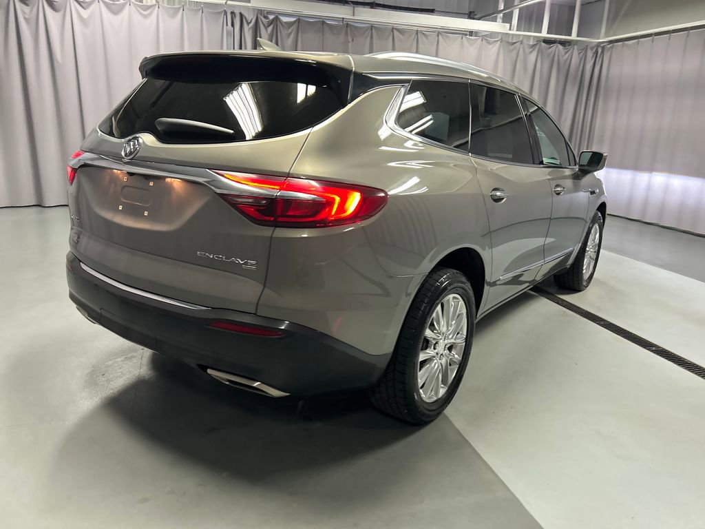 Used 2018 Buick Enclave Essence w/ Trailering Package AWD/4WD image 7