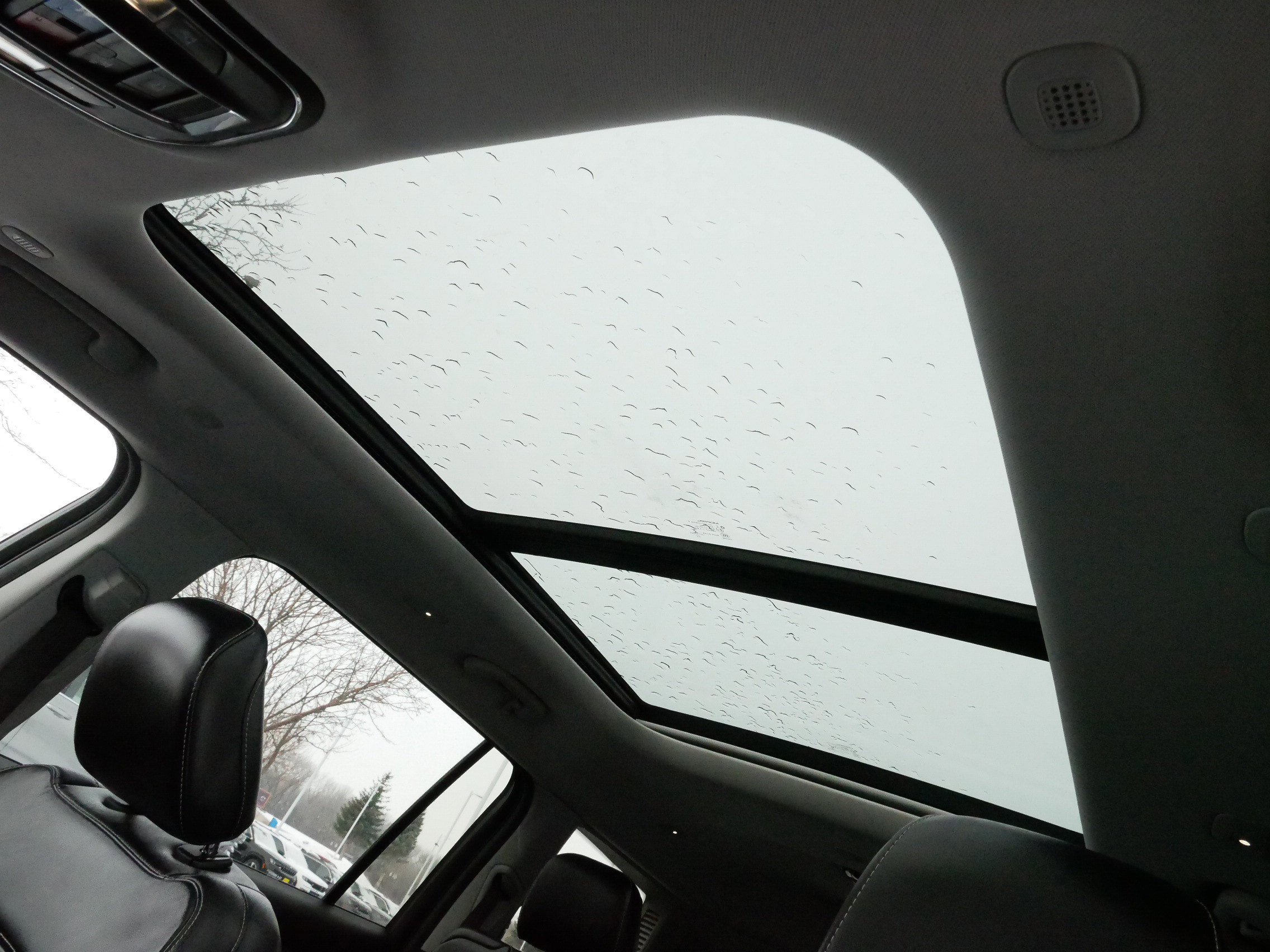 Certified 2023 Jeep Grand Cherokee L Limited w/ Black Appearance Package image 32