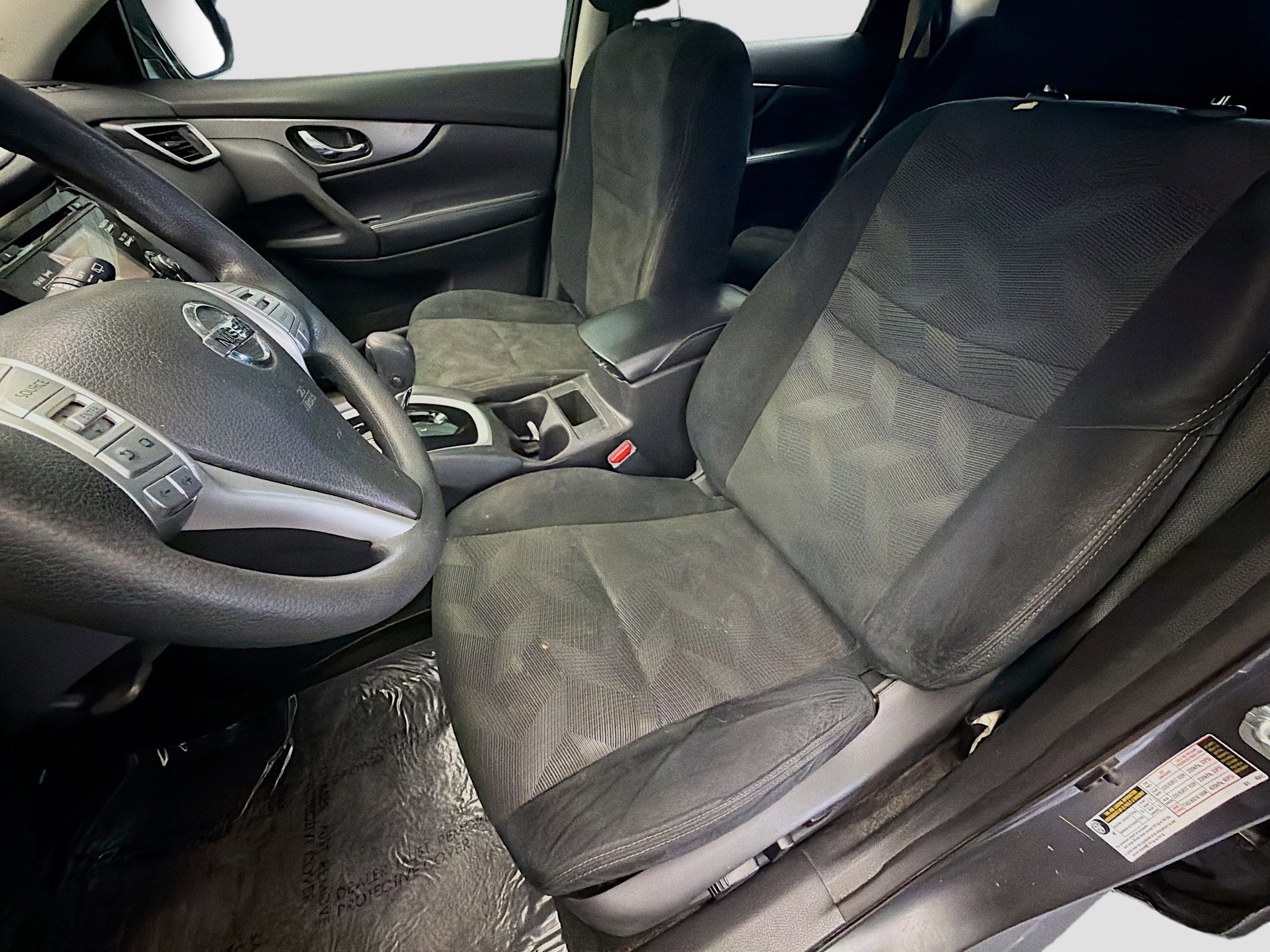 Used 2015 Nissan Rogue SV image 11