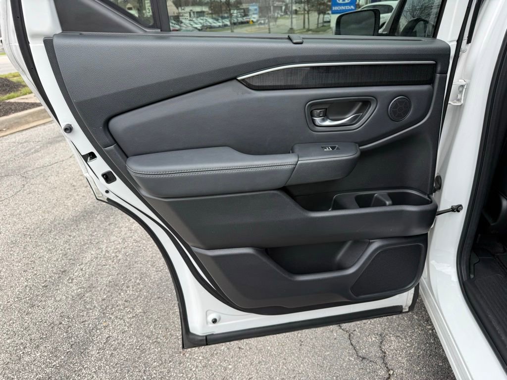 Used 2023 Honda Pilot Elite image 35
