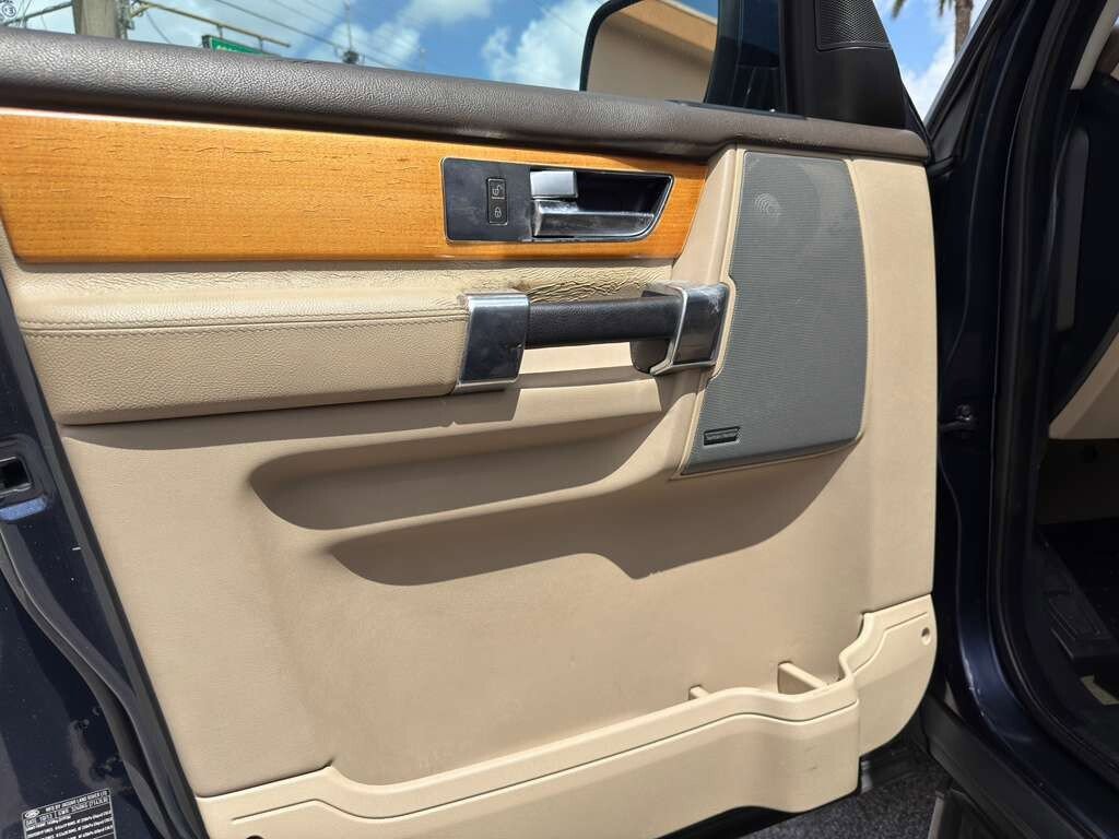 Used 2013 Land Rover LR4 HSE AWD/4WD image 9