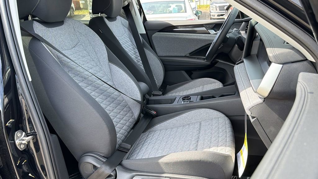 New 2026 Volkswagen Tiguan S AWD/4WD image 7