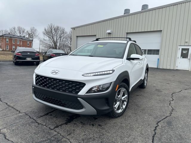 Used 2023 Hyundai Kona SEL w/ Convenience Package image 3