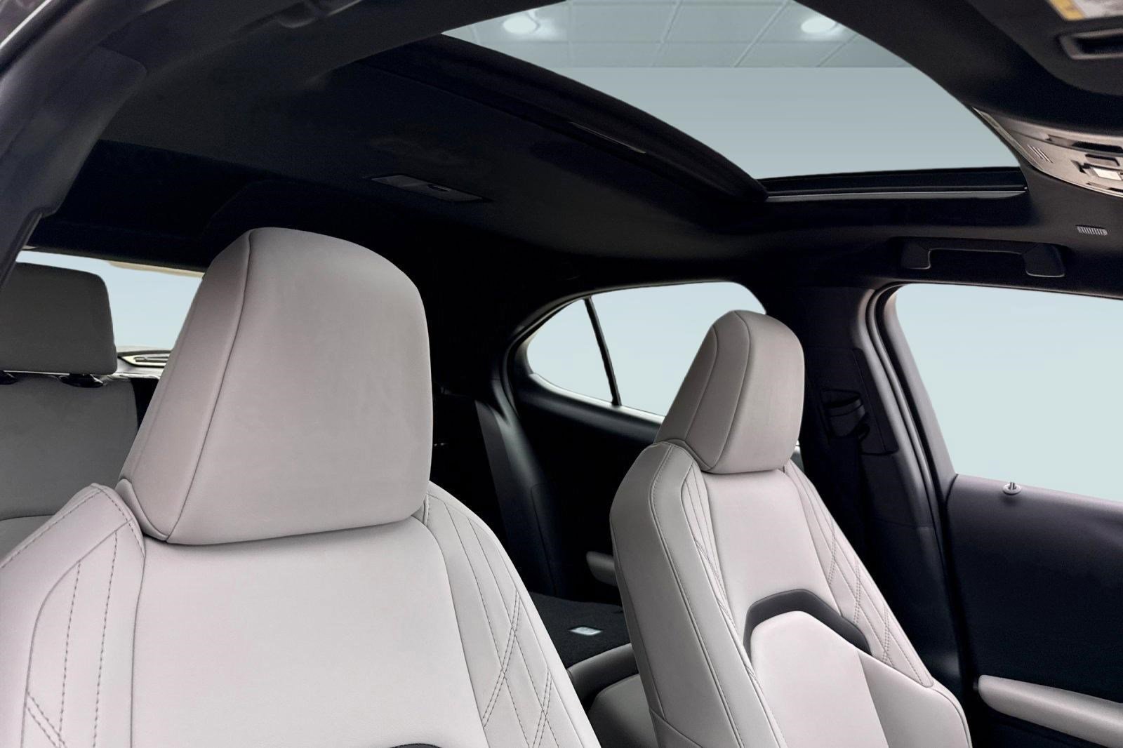 New 2026 Lexus UX 300h FWD image 14