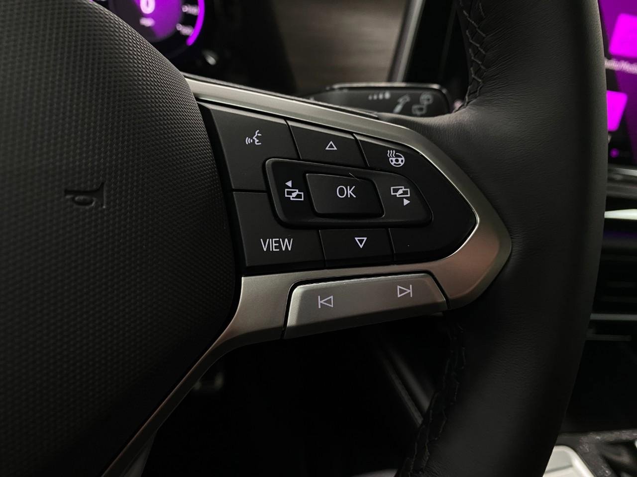 New 2026 Volkswagen Atlas SEL Premium R-Line image 18