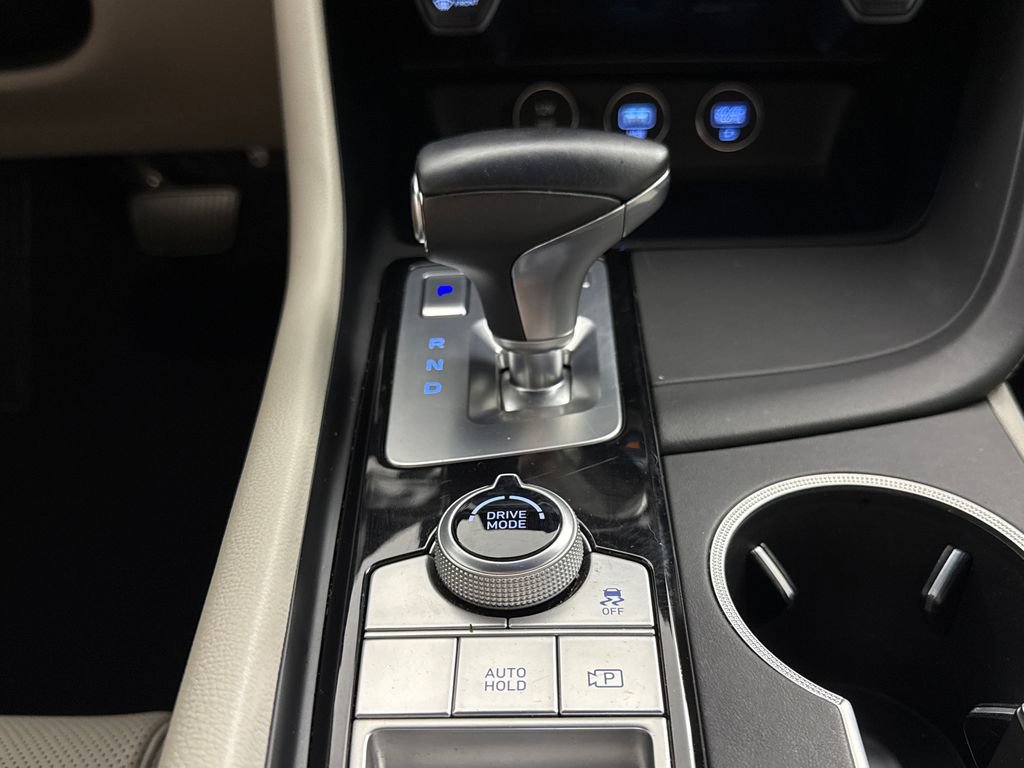 Used 2023 Genesis G70 2.0T image 22