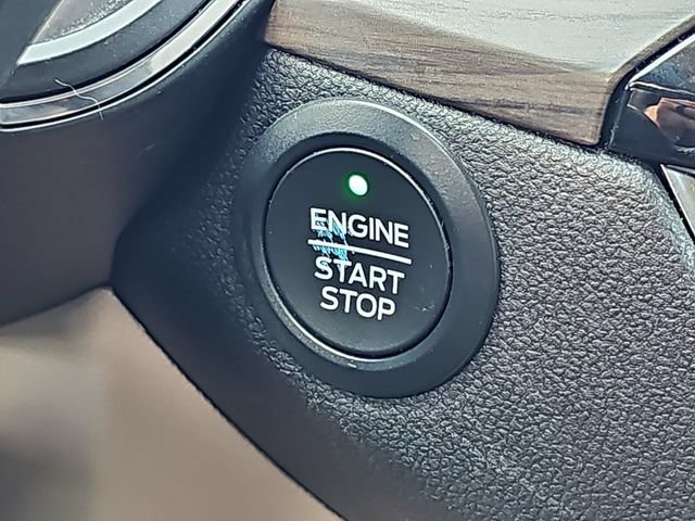 Used 2020 Ford Escape Titanium AWD/4WD image 31