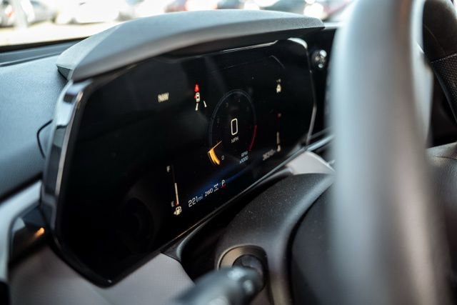 Used 2025 Chevrolet TrailBlazer LT image 37