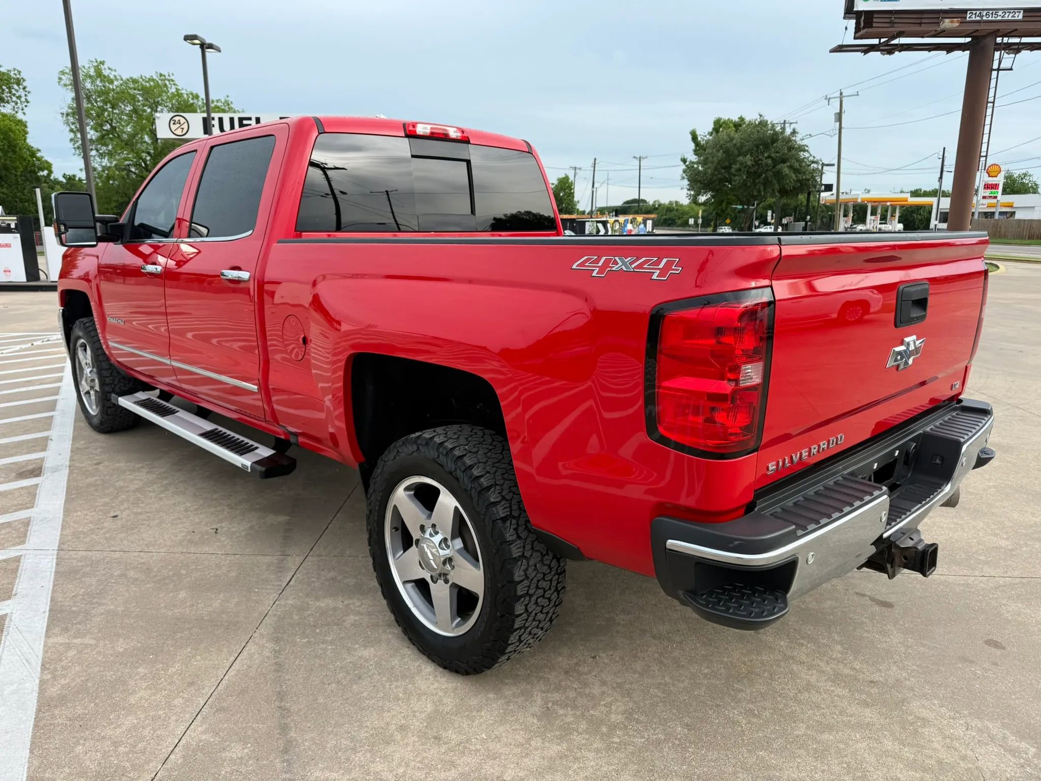 Used 2016 Chevrolet Silverado 2500 LTZ w/ Duramax Plus Package AWD/4WD image 4