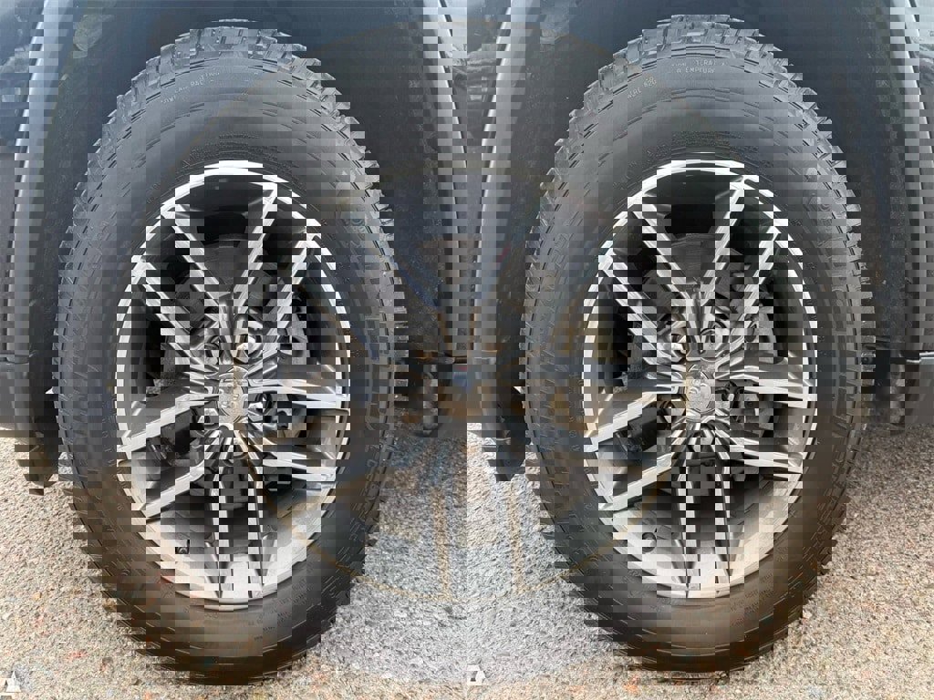 Used 2018 Jeep Grand Cherokee Limited w/ Luxury Group II image 10