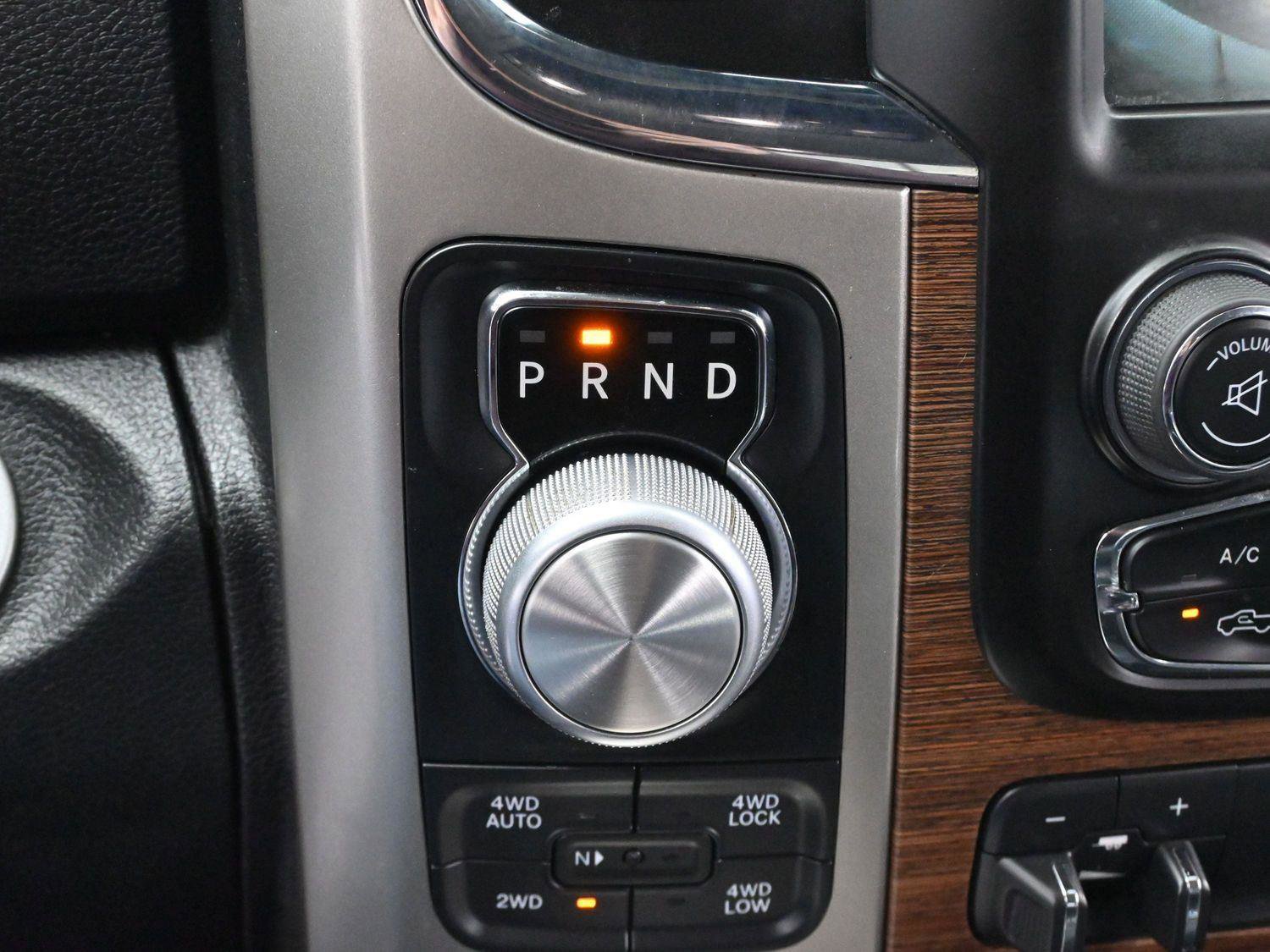 Used 2017 RAM 1500 Laramie w/ Convenience Group image 24