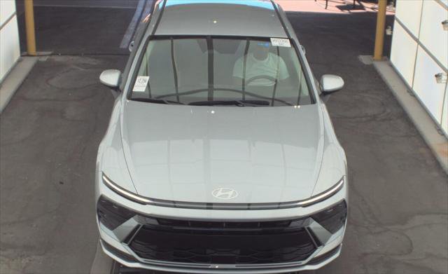 Used 2026 Hyundai Sonata Blue image 3