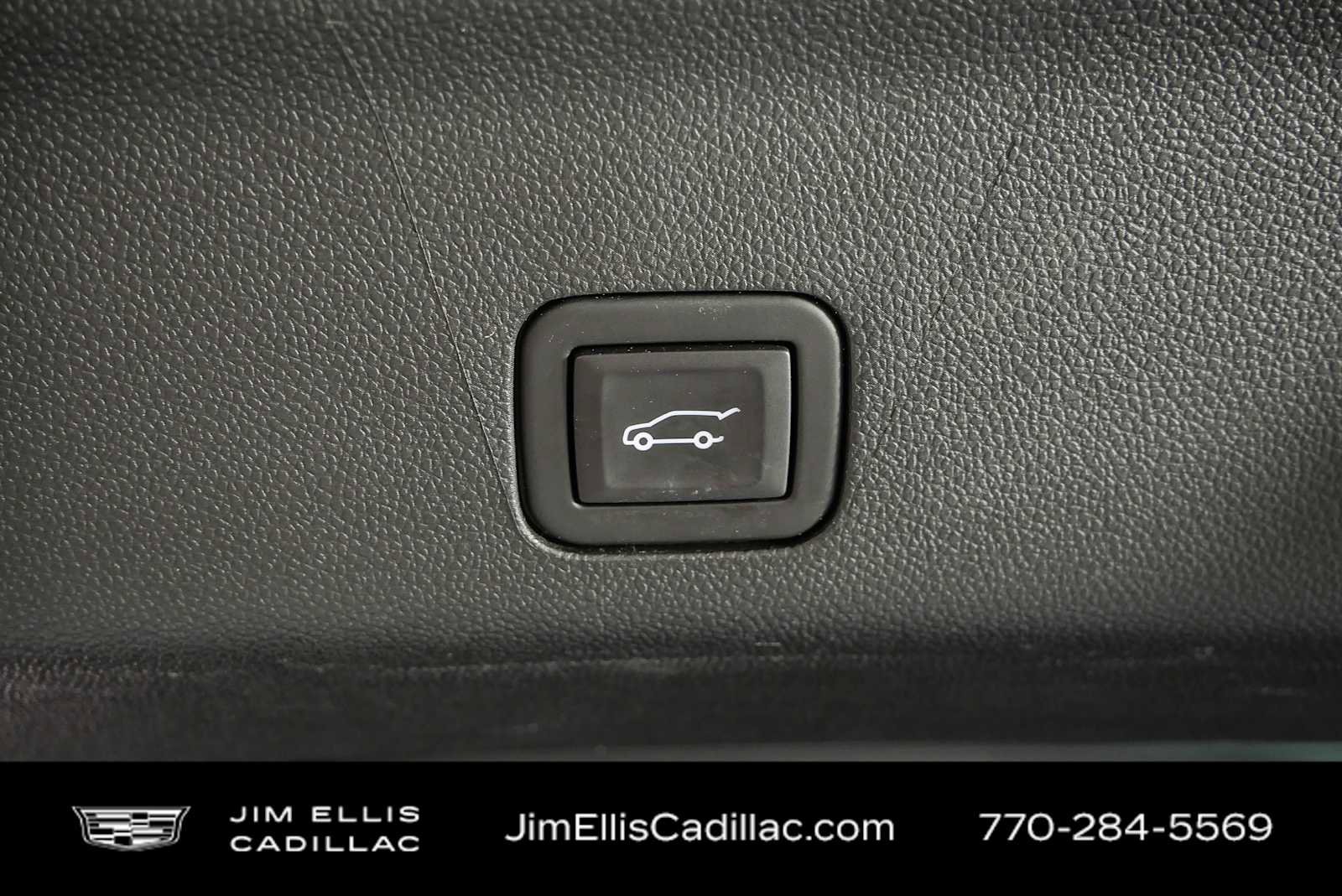 Used 2024 Cadillac Escalade Sport Platinum w/ LPO, ONYX Package AWD/4WD image 37