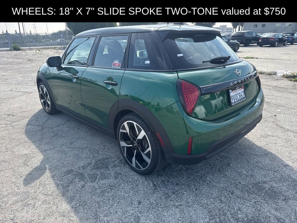 Used 2026 MINI Cooper 4-Door Hardtop image 3