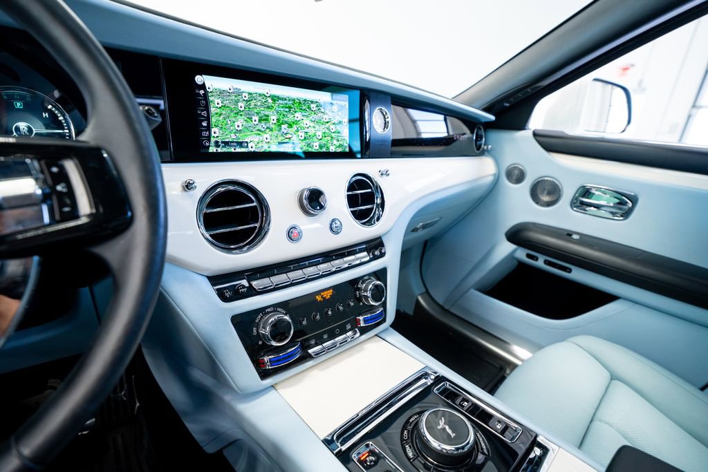 Used 2022 Rolls-Royce Ghost AWD/4WD image 26