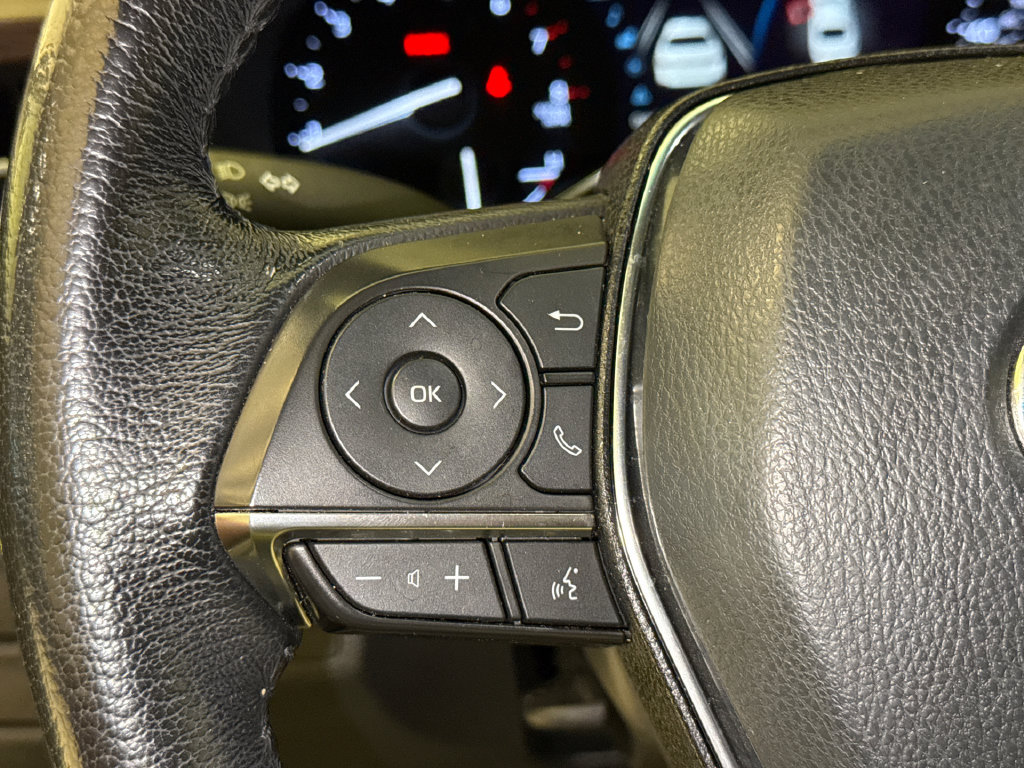 Used 2020 Toyota Avalon XLE FWD image 34