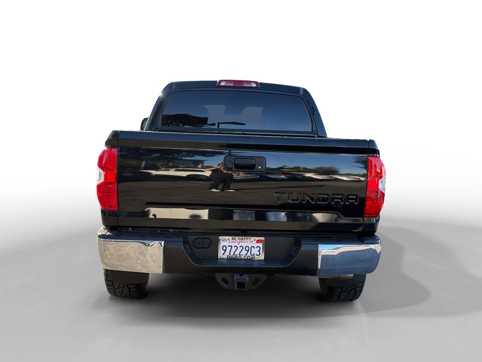 Used 2019 Toyota Tundra SR5 w/ TRD Off Road Package AWD/4WD image 4
