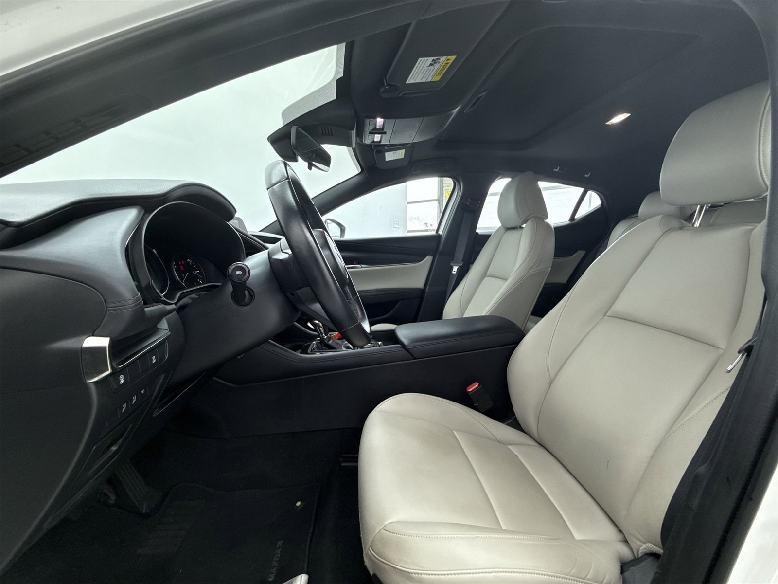 Used 2021 MAZDA MAZDA3 s image 11