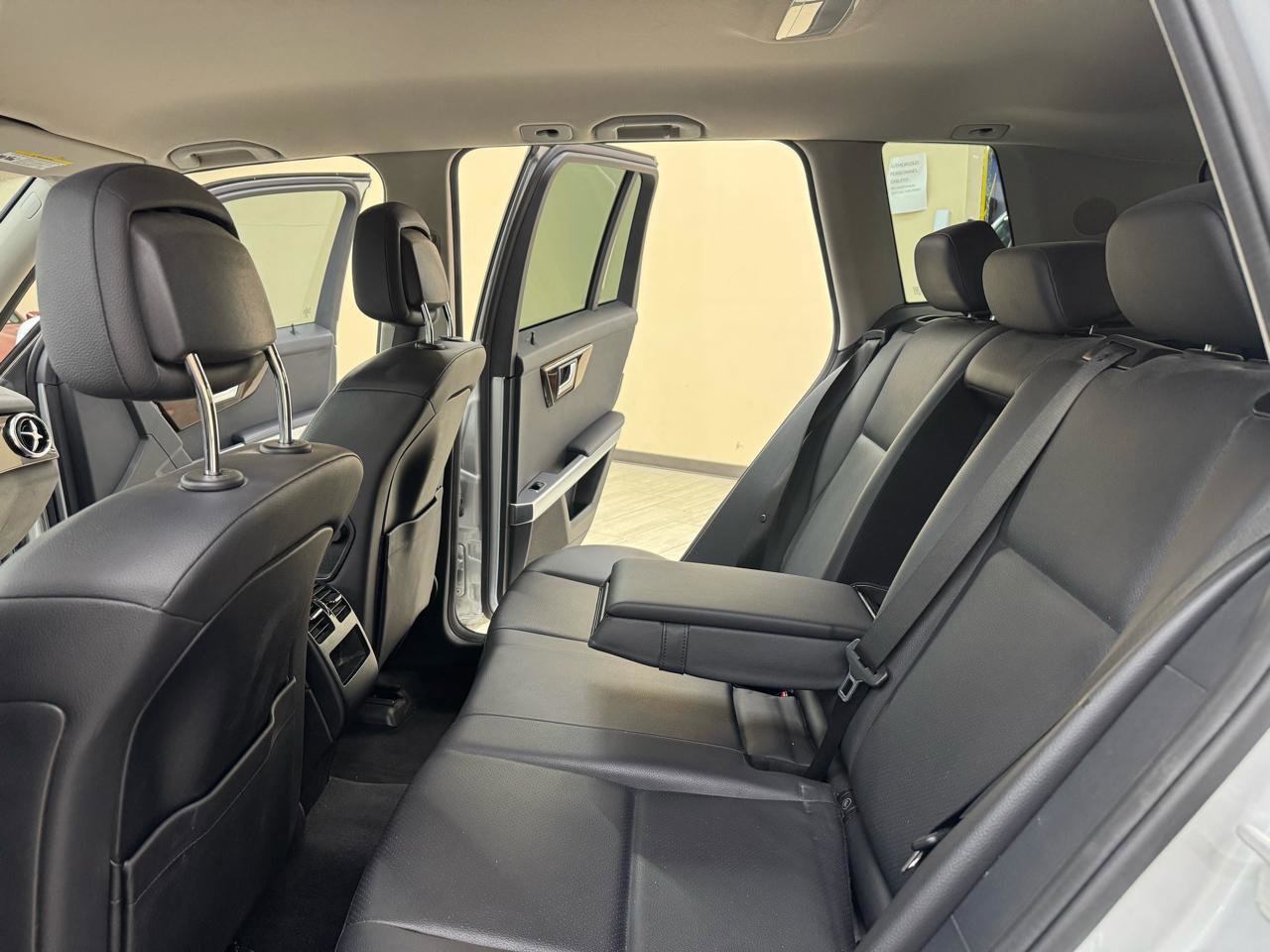 Used 2014 Mercedes-Benz GLK 350 2WD image 32
