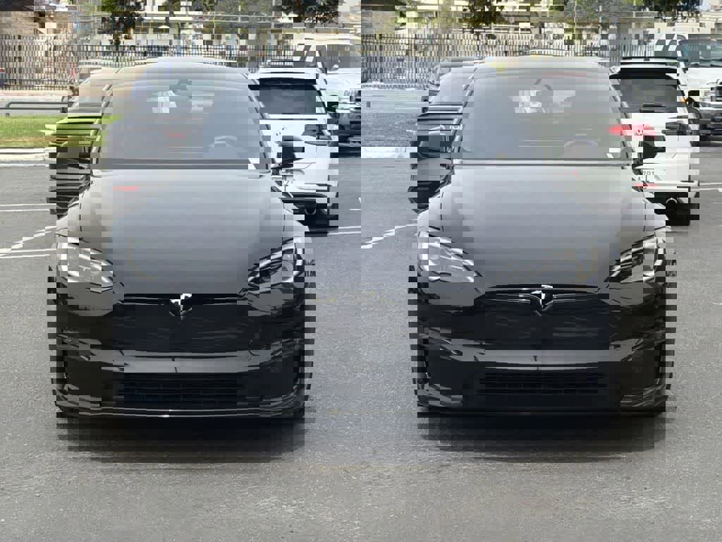 Used 2023 Tesla Model S image 2