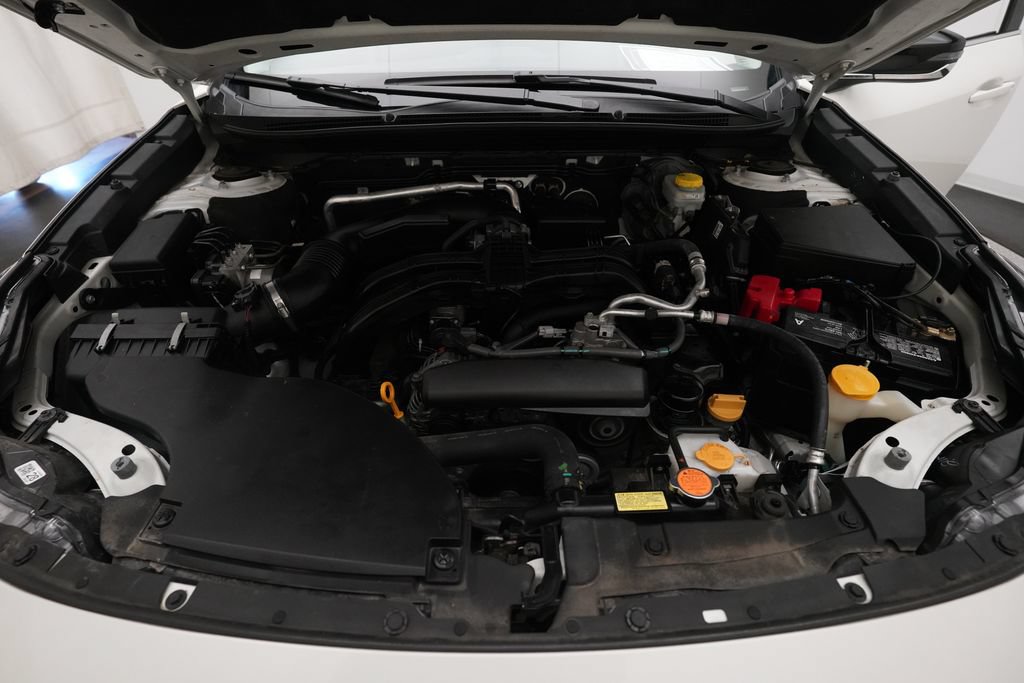 Used 2023 Subaru Outback Limited AWD/4WD image 3