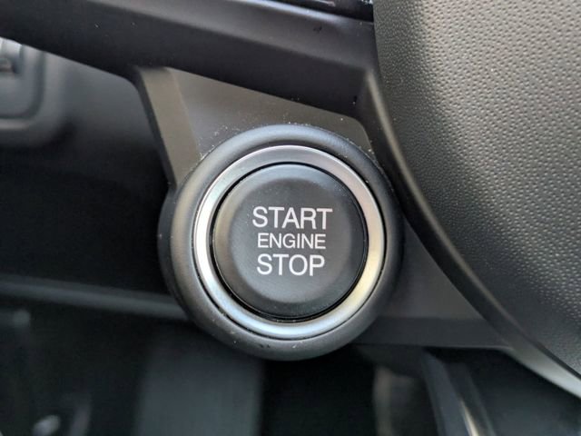 Used 2025 Alfa Romeo Giulia AWD w/ Veloce Package AWD image 36