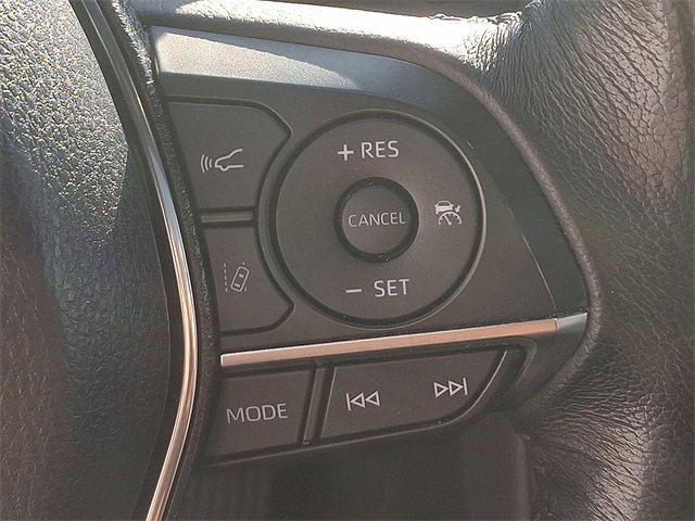 Used 2019 Toyota Avalon XLE w/ Moonroof Package image 23