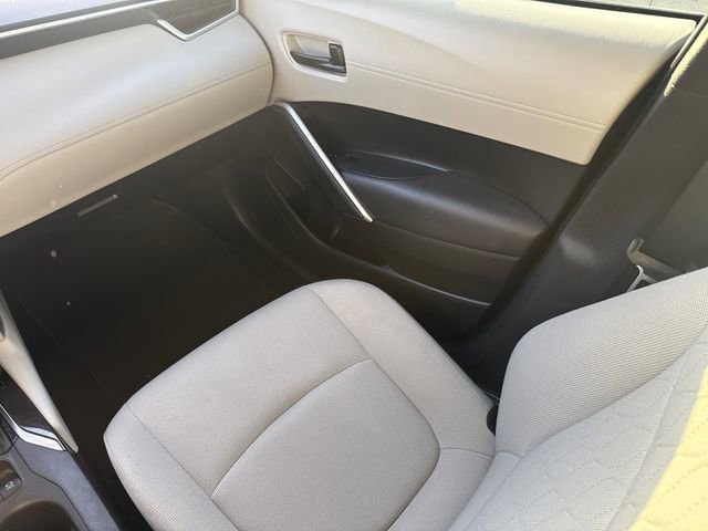 Used 2022 Toyota Corolla Cross L image 16