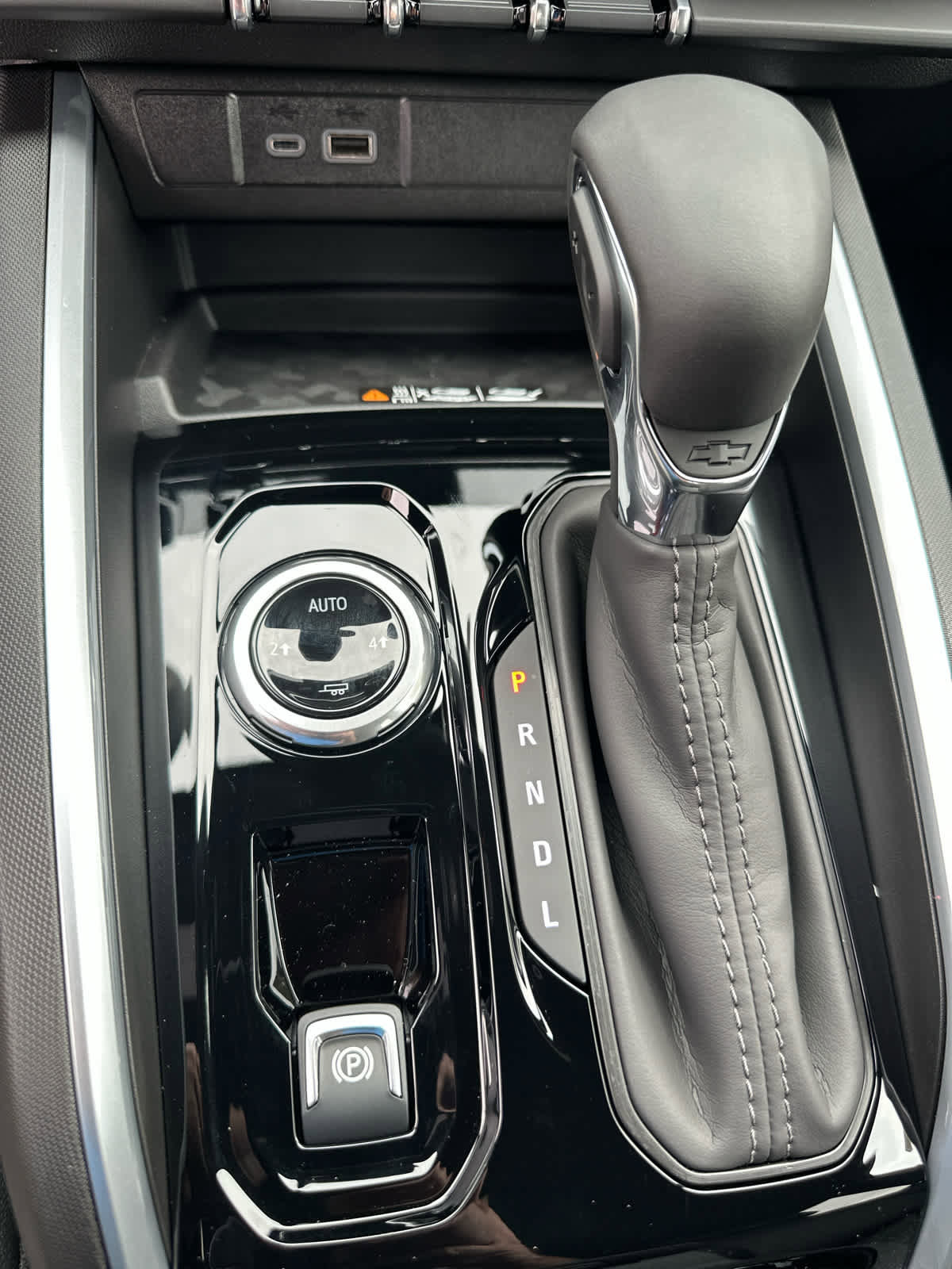 New 2025 Chevrolet Colorado LT w/ LT Convenience Package image 15