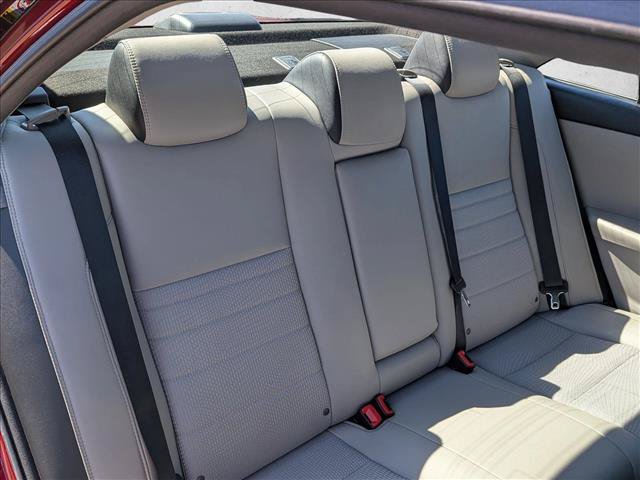 Used 2016 Toyota Camry SE FWD image 18